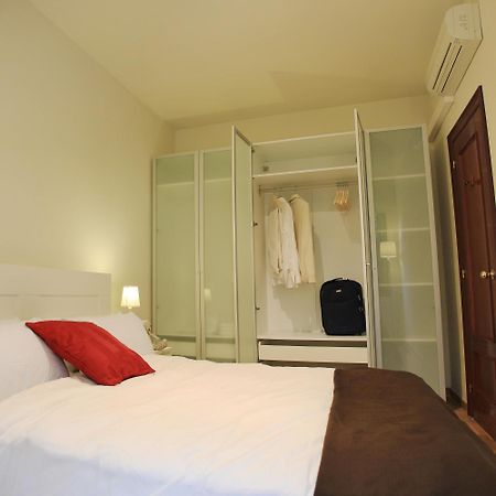 Alguera Apartments Napols Барселона Экстерьер фото