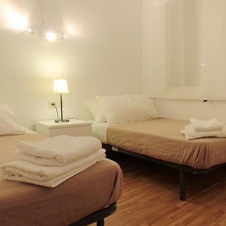 Alguera Apartments Napols Барселона Экстерьер фото