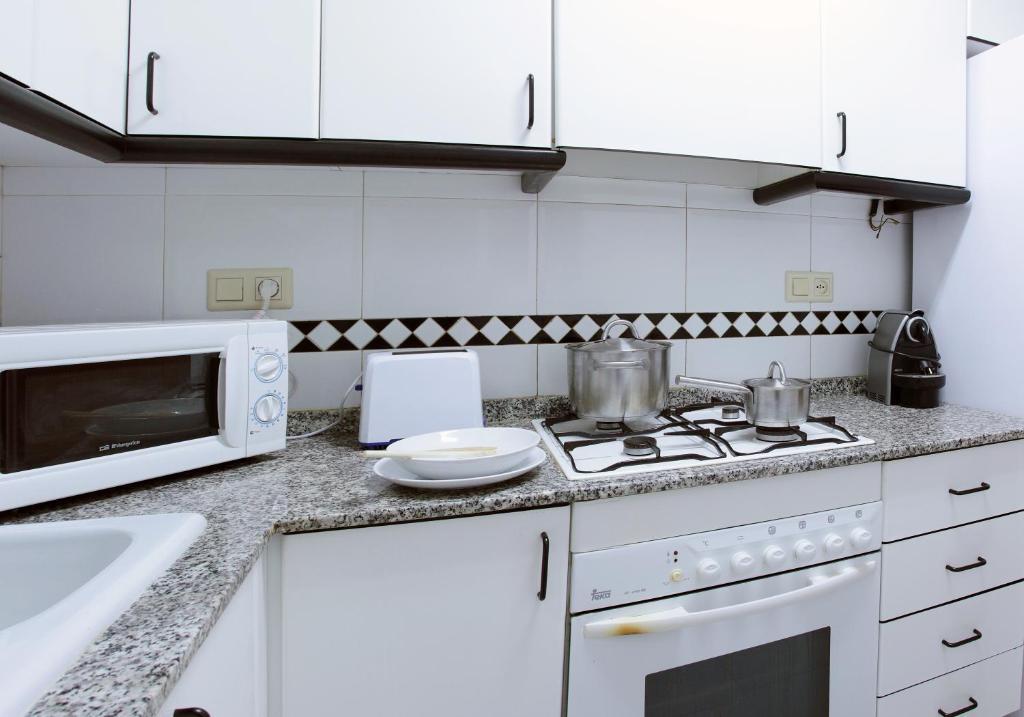 Alguera Apartments Napols Барселона Номер фото